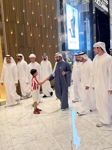 A moment kilaan and his family will cherish forever 🤍✨ During a visit to Dubai Mall, Kilaanwolf had the incredible opportunity to meet the Dubai Ruler HH Sheikh Mohamed bin Rashid Al Maktoum and share a special moment together. 🇦🇪❤️