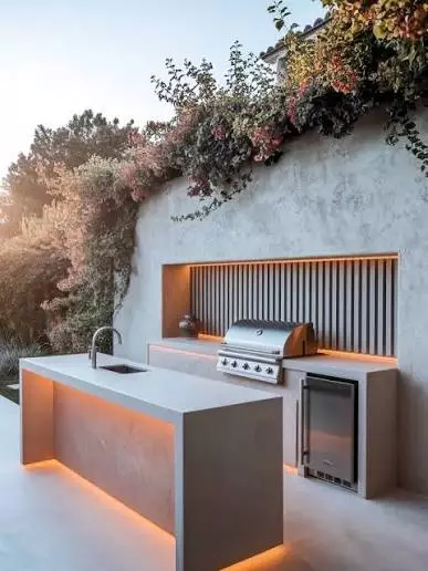 Common Construction Considerations for a Custom Outdoor Kitchen