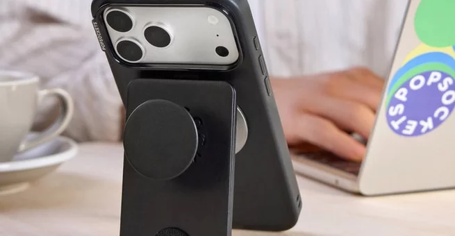 PopSockets Kick-Out PopWallet Combines Grip and Wallet