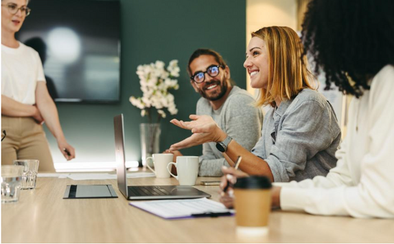 3 Mindset Shifts to Stand Out in a Team