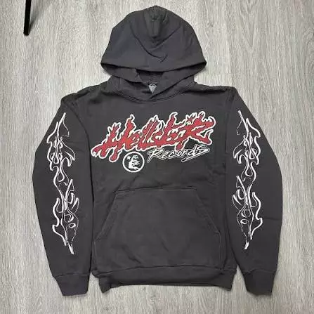 Best Ways to Wear a Hellstar Hoodie Across Every Season