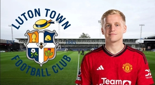 Luton Are Eyeing A Deadline Day Deal To Sign Donny van de Beek From Man Utd