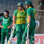 De Klerk’s Maiden Fifty Help Proteas Post Decent Total