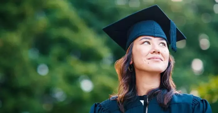 4 Essential First Job Tips for New Graduates Starting Their Career