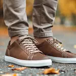7 Best Men’s Casual Sneakers for Daily Walking & Outings