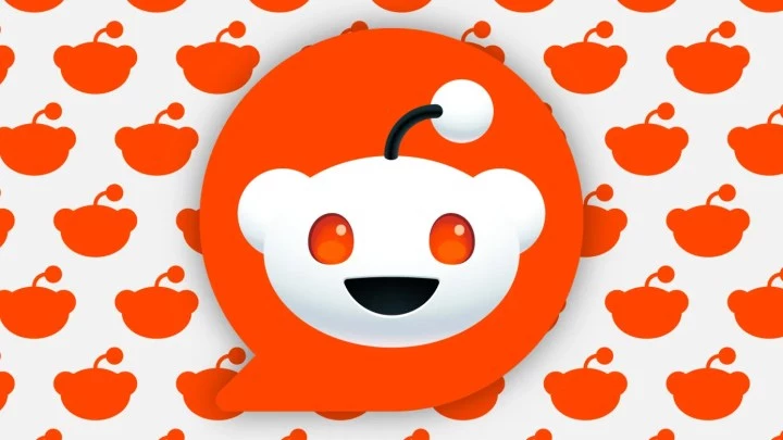 Reddit Q2 Earnings Beat Expectations, but Search Traffic Concerns Rattle Investors
