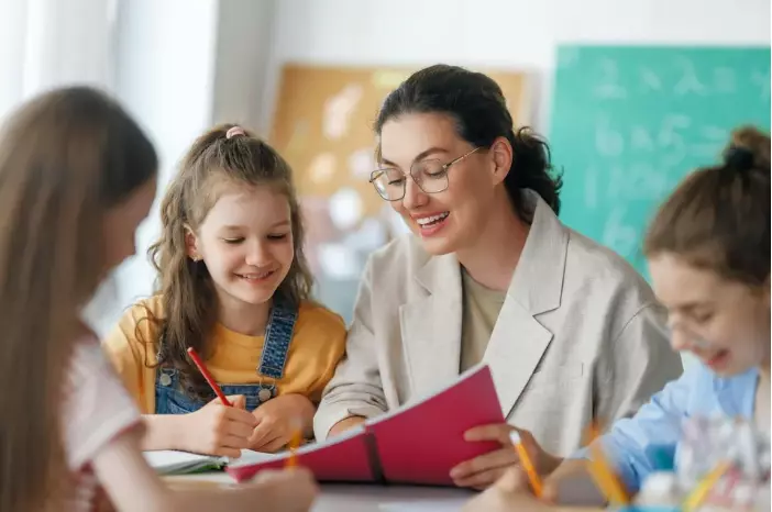 Will AI Replace Teachers? It Depends on How They Teach