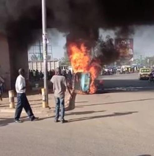 Couple Escapes Death After Their Vehicle Caught Fire In Kisumu