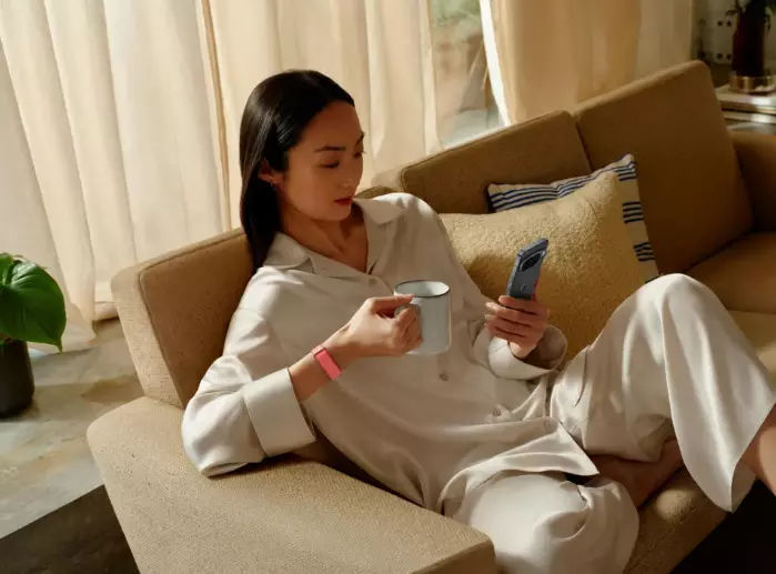 Google Health & Fitbit Air: Your New AI Coach for Peak Leadership Performance