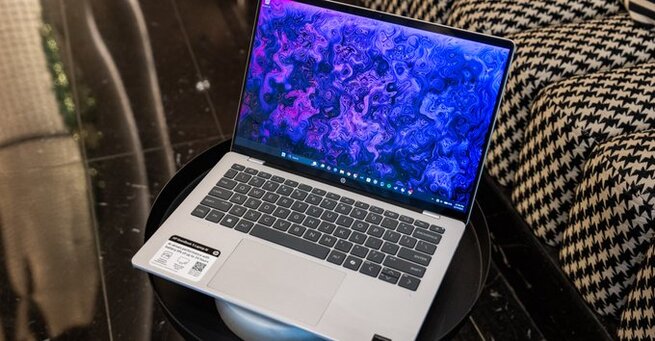 HP OmniBook 5 14 Review: OLED Bargain Laptop