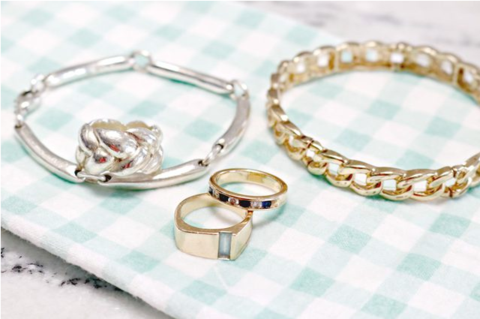 Jewellery Essentials You need In Your Wardrobe