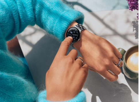 How Pixel Watch 4 Boosts Productivity & Well-Being