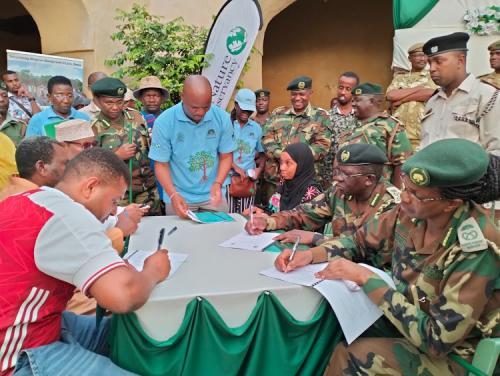 KFS Signs Deal To Co-Manage Mangroves With Lamu Communities