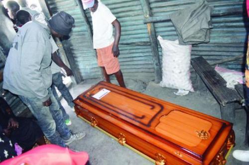 Nakuru Family Stop Coffin At Debtor's Kiosk To Demand Sh400,000 Owed To The Deceased