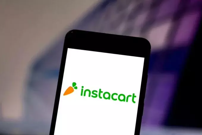 Instacart Reportedly Holds Sale Talks With DoorDash and Uber