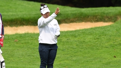 Khang Uses Birdie Binge To Grab Lead In Canada