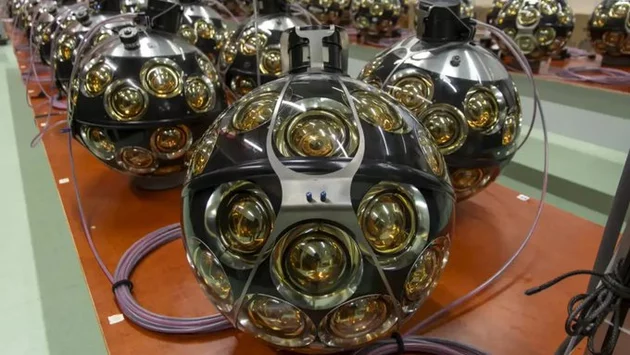 Neutrino Detection Could Rewrite Our Understanding of Black Holes