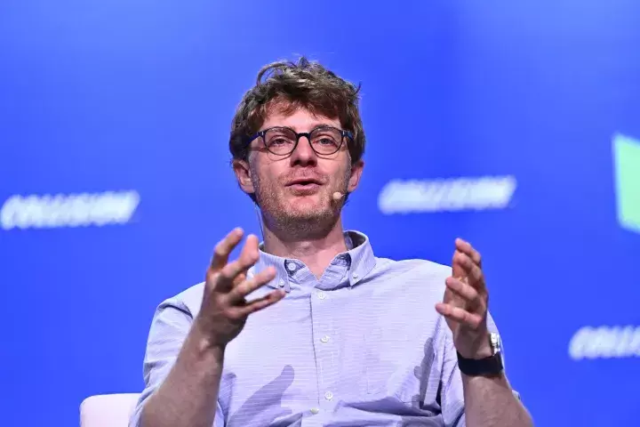 Recursive Launches Flint, a Free Laptop Coding Model