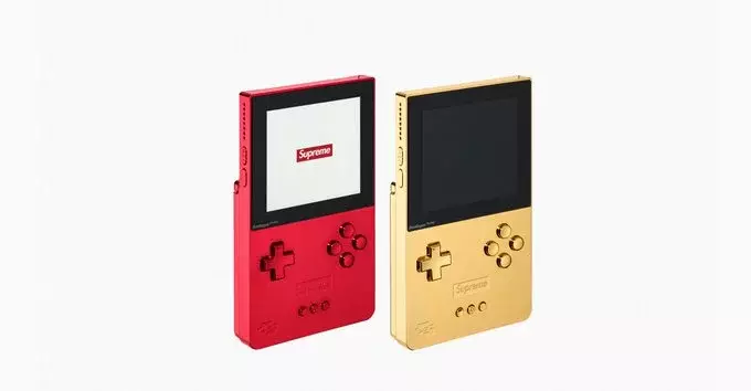 Supreme x Analogue Pocket: Metallic Handhelds in New Collection