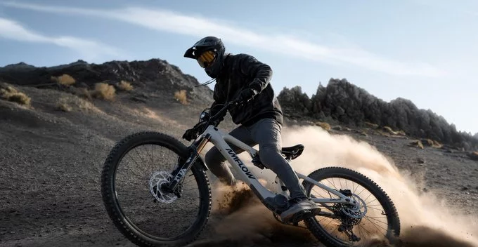 Amflow E-Bikes Redefine Power and Range Limits