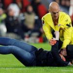 Sevilla Goalkeeper Attacked By Fan As PSV Eindhoven Exit