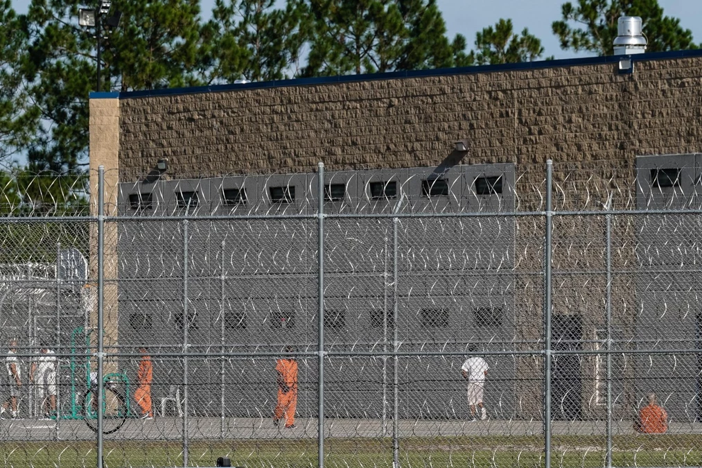 ICE Detainees Use Video Calls to Expose Georgia Facility