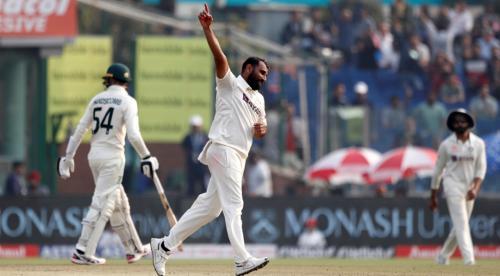 Khawaja, Handscomb Lead Australia Fight In 2nd India Test