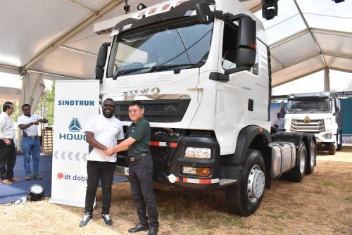 DT Dobie Seals China's Sinotruck Dealership