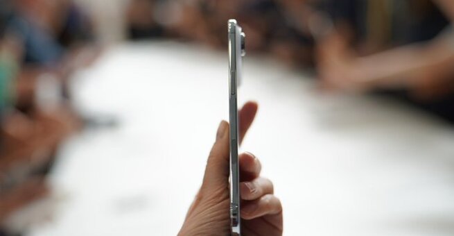 iPhone Air Hands-On: First Look At Apple’s Thinnest iPhone