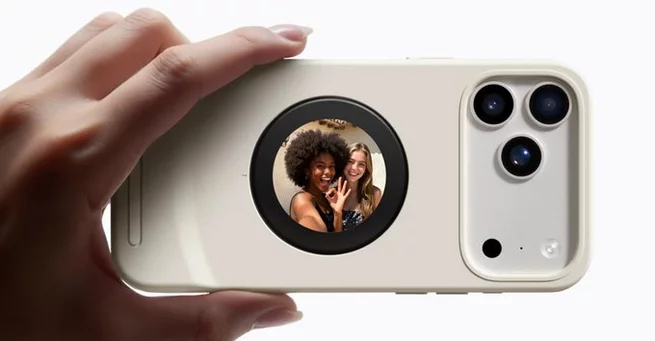 iPhone Selfix Case Adds Rear Screen