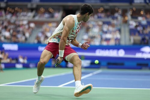 Carlos Alcaraz Beats Matteo Arnaldi To Reach US Open Quarter-Finals