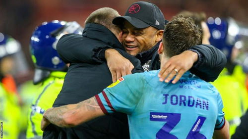 Burnley Celebrate Promotion With Win Over Blades