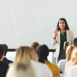 AI in Leadership Communication: Risks and Best Practices