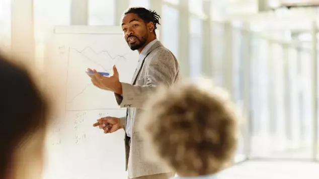 The AI Trend Leaders Can’t Afford To Miss In 2026: ”Human In The Lead”