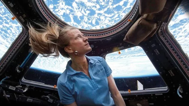 NASA Astronauts Get Green Light to Use Personal Smartphones in Space