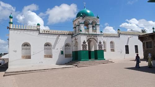 Lamu Youth Dodging Mosque Time; Where Exactly Are They?