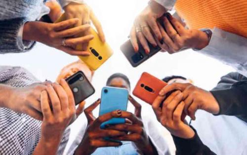 Shopping For A High-End Smartphone? Here's What You Should Look Out For