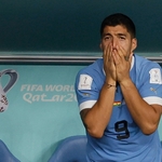 Uruguay Boss Bielsa Leaves Suarez, Cavani Out Of Squad
