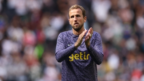Kane Arrives In Germany Ahead Of 'Imminent' Bayern Munich Move