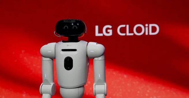 LG CLOiD Robot Loads Laundry—Slowly
