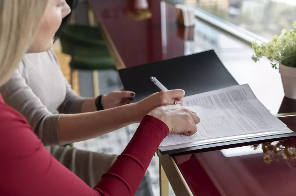 Why Opt For a Professional Notary Public in Roseville for Significant Documentation?