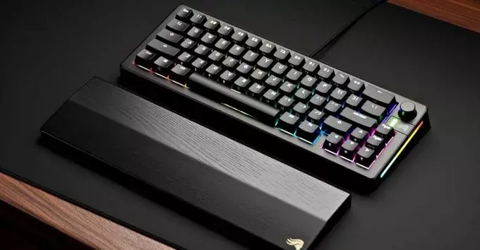 GMMK 3 Review: Compact, Hot-Swappable, Customizable Keyboard