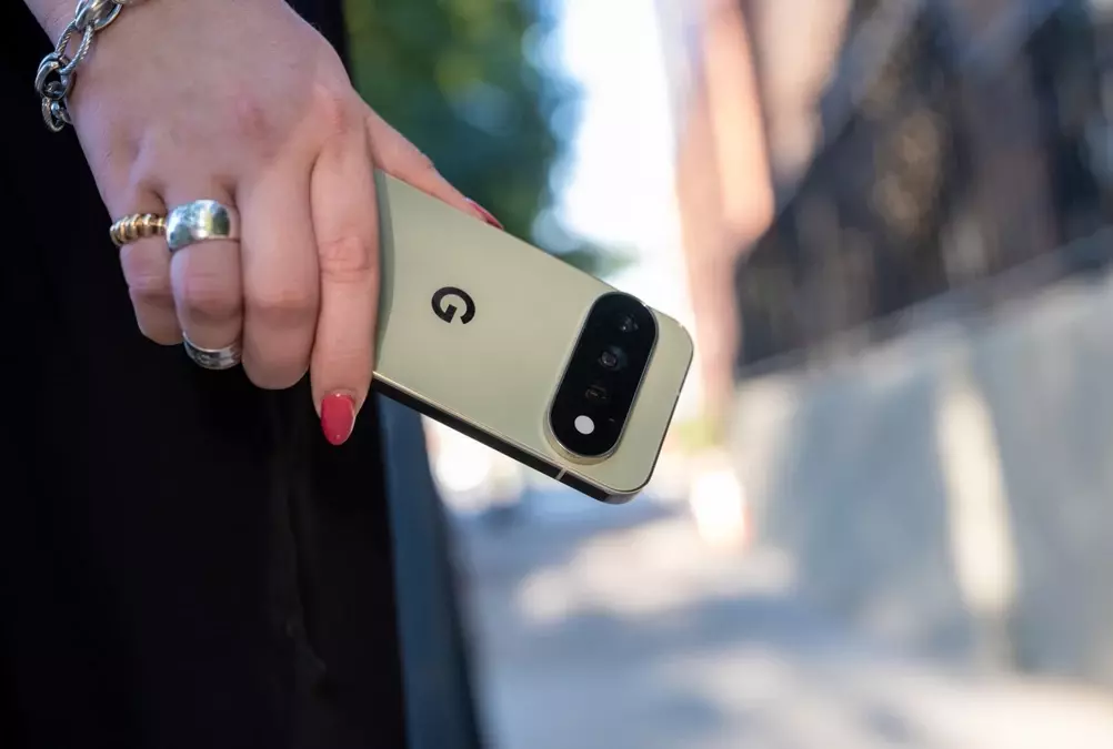 Gemini Call for Me: Android AI Auto-Calls Your Mom When You're Late