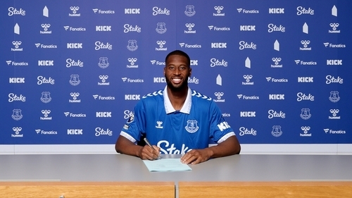Everton Sign Portuguese Striker Beto From Udinese