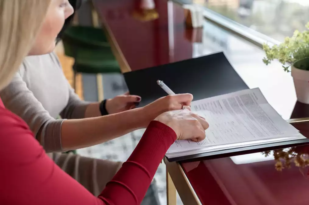 Why Opt For a Professional Notary Public in Roseville for Significant Documentation?