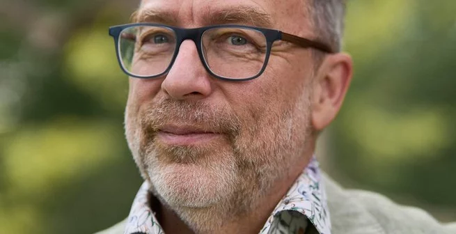Wikipedia Trust Crisis: Jimmy Wales Speaks Out