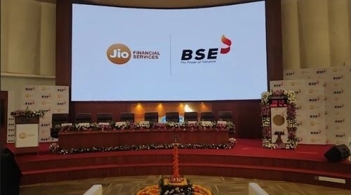 Reliance Spin-Off Jio Financial Services Makes Muted Market Debut