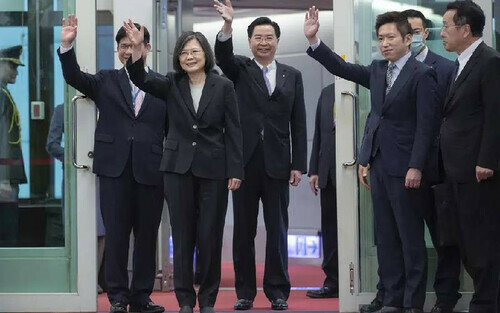 China Threatens To Retaliate If McCarthy Meets Taiwan Leader