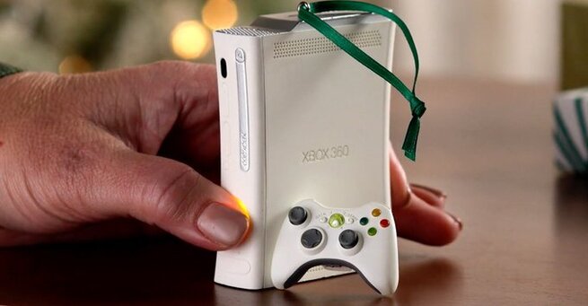 Hallmark Xbox 360 Ornament Plays Halo Theme