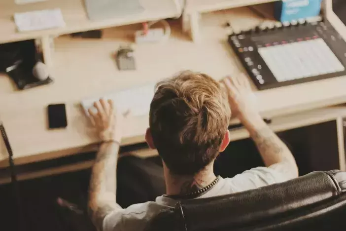 How to Beat the Getaway Gloomies and Ease Back to Work
